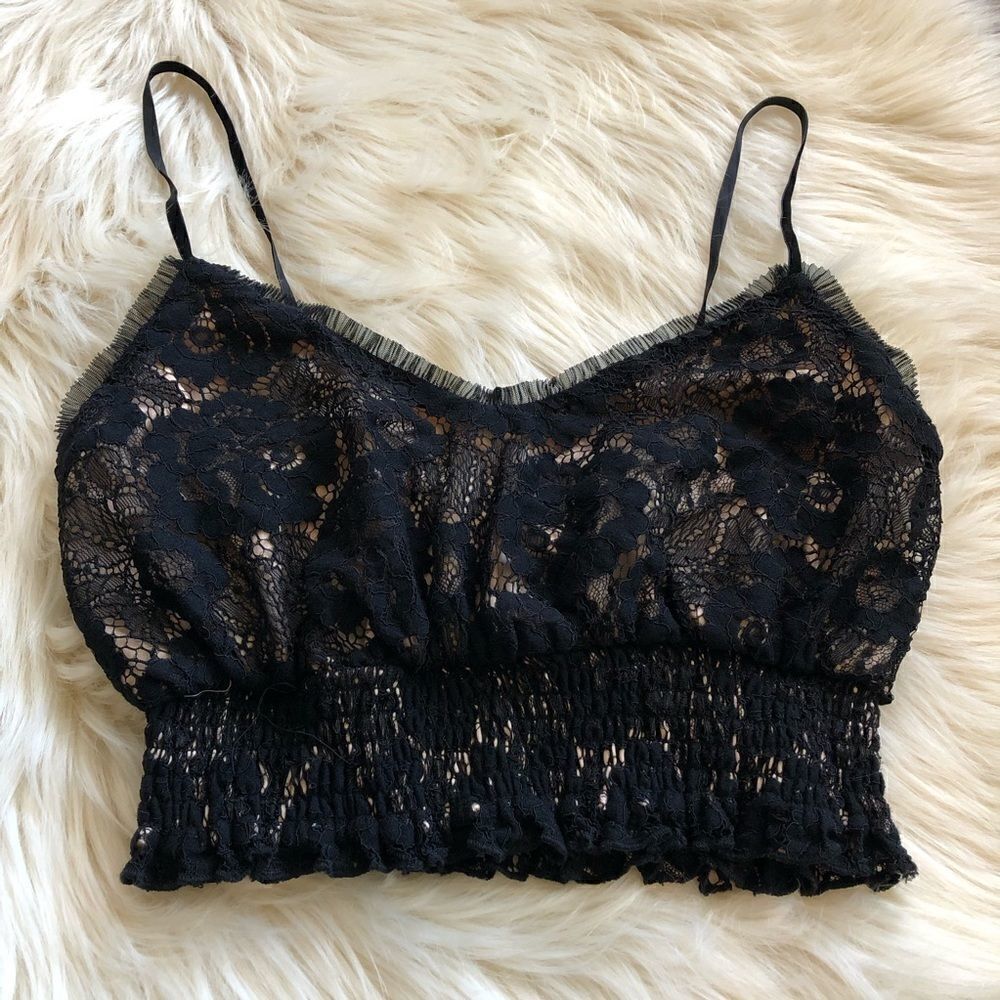 Forever 21 scalloped trim lace crop top sz medium